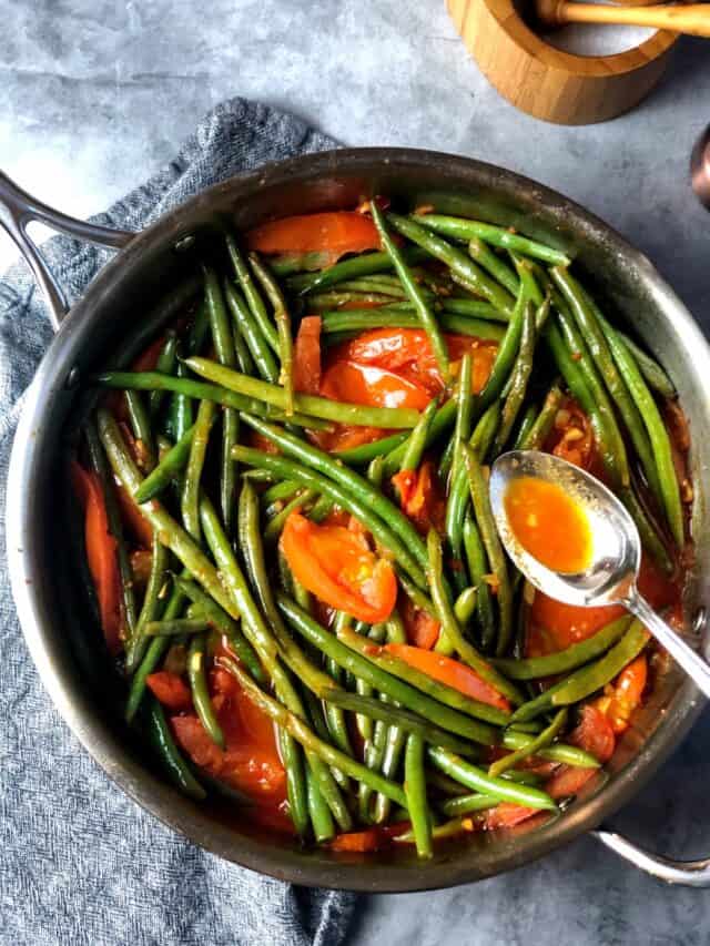 Harissa Green Beans With Tomatoes • Keeping It Simple Blog